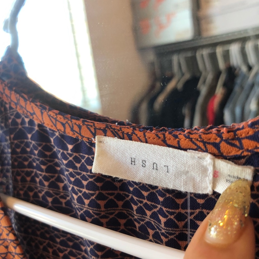 Lush Mix Print High-Low Tank - Picture 13 of 13